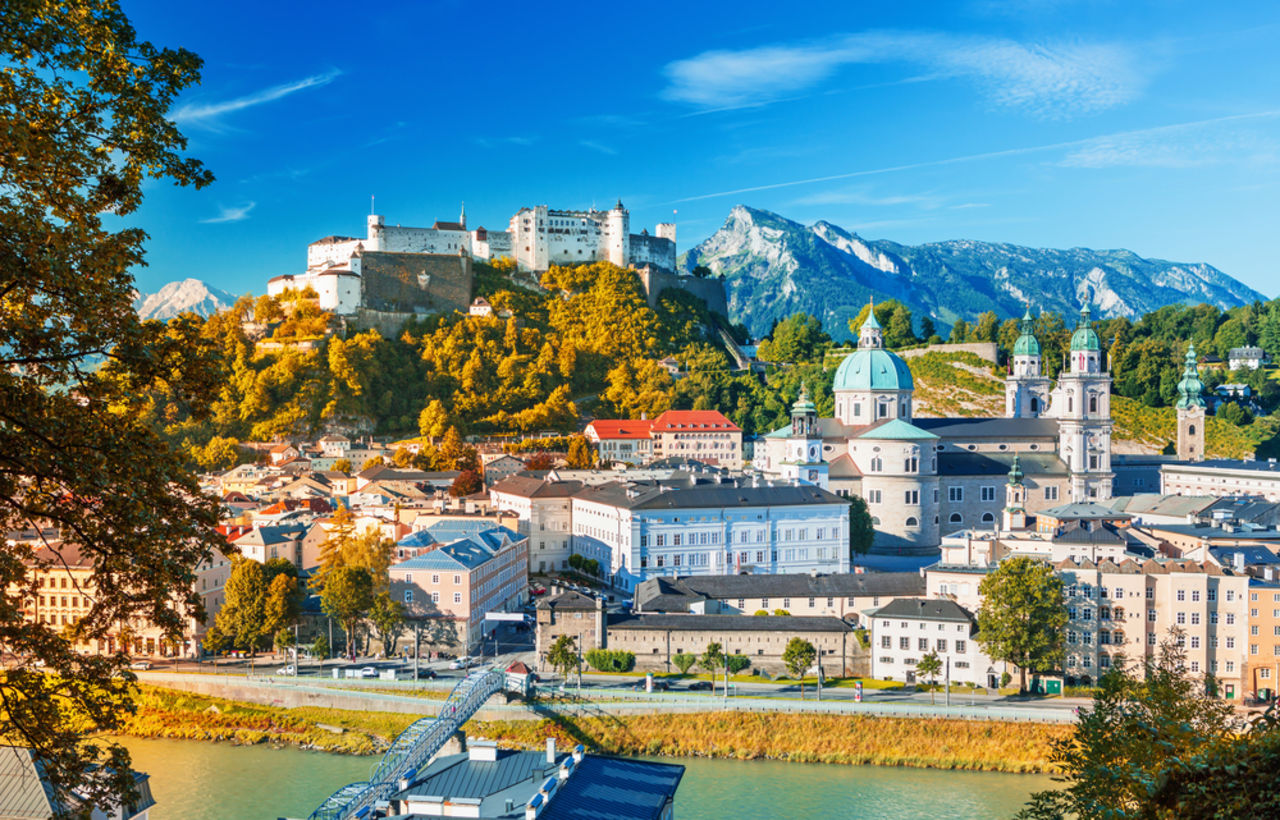 Festung Hohensalzburg im Sommer in Salzburg